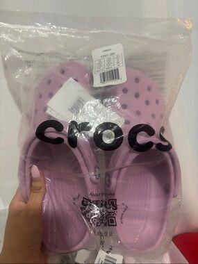 CROCs women size 7
